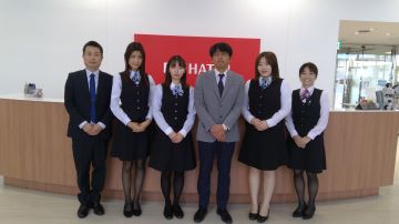 ダイハツ紫竹 営業スタッフ集合写真
